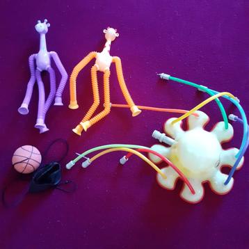 Speelgoed allerlei beschikbaar voor biedingen