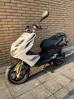 Yamaha Aerox 2014 2takt B KLASSE nieuw model, Fietsen en Brommers, Ophalen, Aerox
