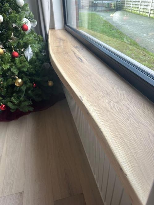 Massief eiken vensterbank met boomstam rand of rechte randen, Doe-het-zelf en Bouw, Hout en Planken, Nieuw, Eiken, Ophalen of Verzenden