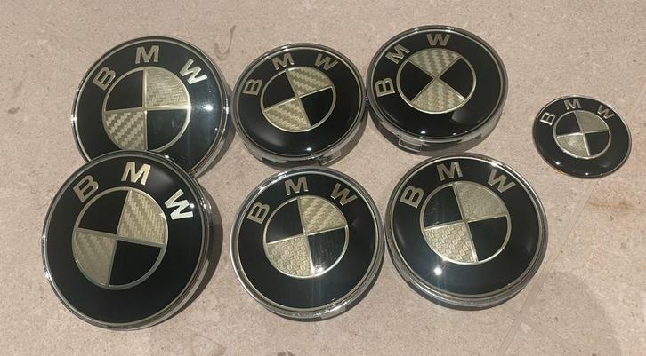 Nieuwe Carbon set naafdoppen koffer motorkap logo bmw, Auto diversen, Wieldoppen, Nieuw, Ophalen of Verzenden