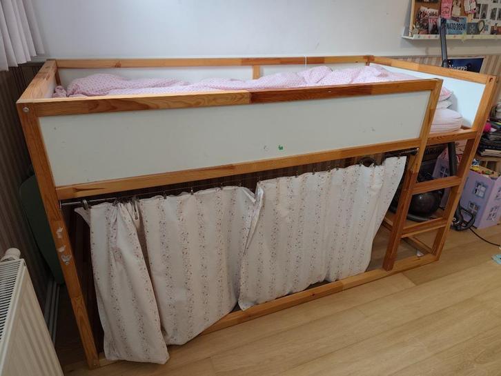 Lit Mezzanine Enfant Ikea Kura, Kinderen en Baby's, Kinderkamer | Stapelbedden en Hoogslapers, Gebruikt, Hoogslaper, Ophalen