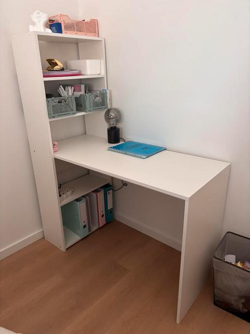 Witte bureau met geïntegreerde kast (zonder toebehoren), Huis en Inrichting, Bureaus, Zo goed als nieuw, Bureau, Ophalen
