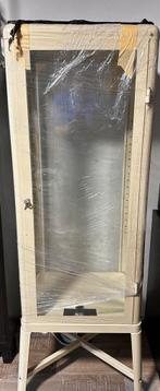 Vitrine style pharmacie IKEA, Huis en Inrichting, Kasten | Vitrinekasten, Ophalen, 50 tot 100 cm, Zo goed als nieuw, Glas