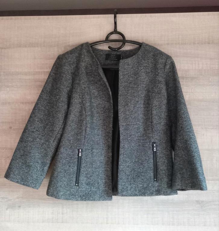 Blazer chic court gris et noir (40) - Only, Kleding | Dames, Jasjes, Kostuums en Pakken, Zo goed als nieuw, Maat 38/40 (M), Grijs