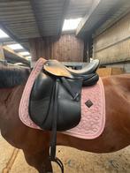 Dressuurzadel Crown Lynx 17,5 inch, Dieren en Toebehoren, Ophalen, Gebruikt, Dressuur