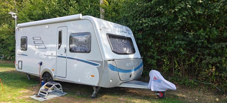 caravane Hymer Nova 465 GL (Eriba), Caravans en Kamperen, Caravans, Particulier, tot en met 4, Hymer, Omvormbare zithoek, Vast bed