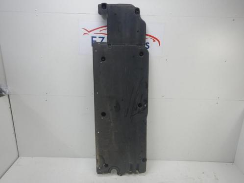 VW T-Cross Bodemplaat Links 2Q0825201B, Auto-onderdelen, Carrosserie, Volkswagen, Gebruikt, Ophalen of Verzenden