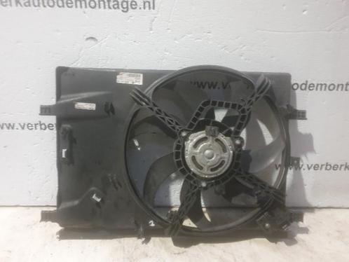 KOELVENTILATORMOTOR Opel Corsa D (55.702.179), Auto-onderdelen, Airco en Verwarming, Opel, Gebruikt