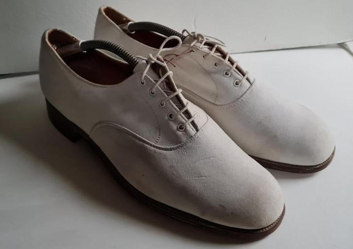 John White Pré 1974 White buckskin Navy Officer, Verzamelen, Militaria | Algemeen, Marine, Kleding of Schoenen, Verzenden