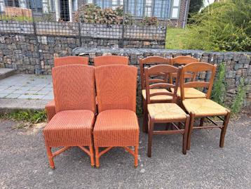 Gratis stoelen  beschikbaar voor biedingen