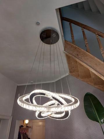 Moderne hanglamp kristal design beschikbaar voor biedingen