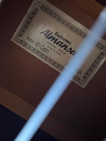 Guitare+ support + pupitre + pose pied, Musique & Instruments, Enlèvement, Utilisé, Guitare classique ou espagnole