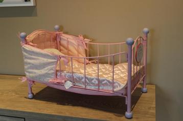 Poppenbed baby annabell beschikbaar voor biedingen