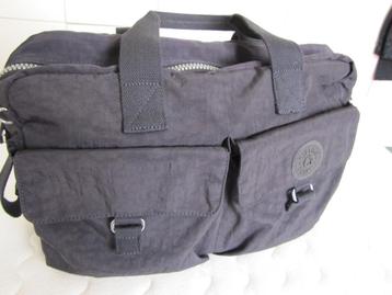 Luiertas Kipling donkerblauw. beschikbaar voor biedingen