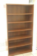 Boekenkast in onberispelijke staat: 180 cm hoog, 98 cm breed, Ophalen, Gebruikt, Met plank(en)