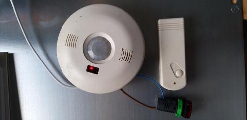 Eenvoudig alarm - bewegingdetector - beveiliging, Hobby en Vrije tijd, Elektronica-componenten, Gebruikt, Ophalen of Verzenden