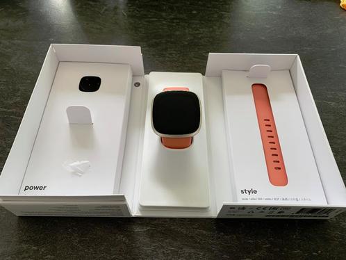 Fitbit Versa 3 rose, Bijoux, Sacs & Beauté, Montres connectées, Comme neuf, Android, Rose, Distance, Bandage calorique, État, GPS