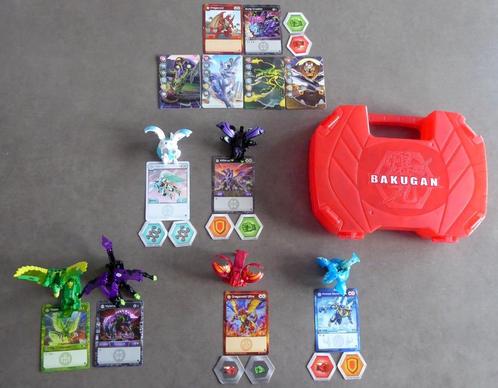 Coffret 6 Bakugan+10 BakuCores + 8 cartes + 4 cartes magné, Collections, Jouets, Utilisé, Enlèvement ou Envoi