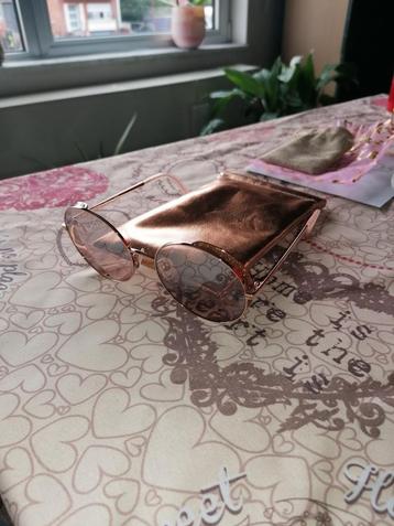 Guess, Tommy hilfinger, en ray ban zonbebrillen beschikbaar voor biedingen