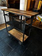 Sidetable op wielen. Industrieel look, Ophalen, Zo goed als nieuw