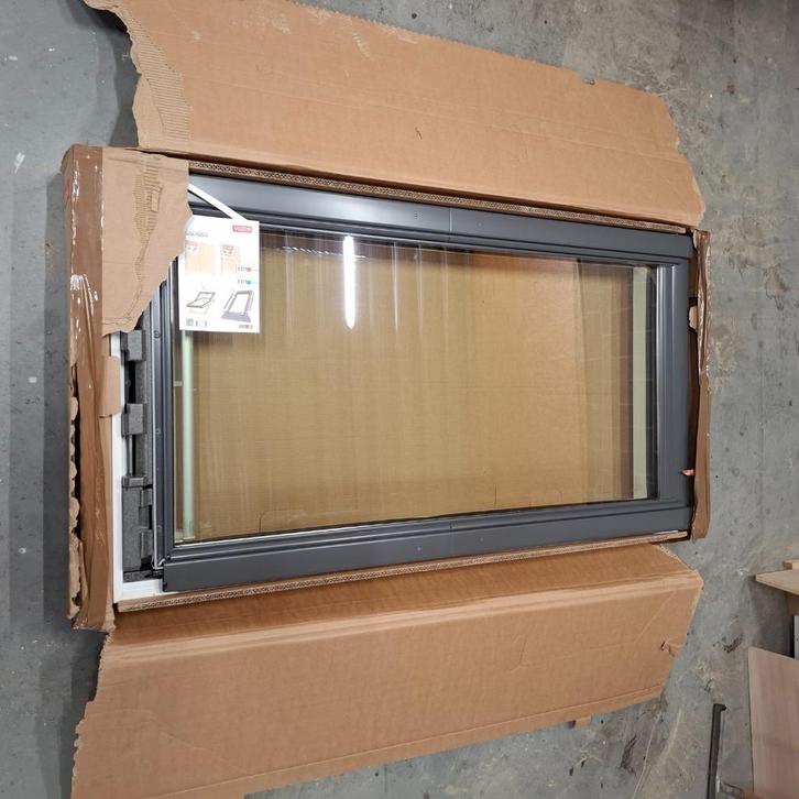 Velux + raccordement tuile, Doe-het-zelf en Bouw, Dakpannen en Dakbedekking, Nieuw, Dakpannen, Hout, Overige kleuren, Minder dan 5 m²