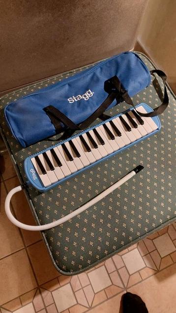 Melodica  disponible aux enchères