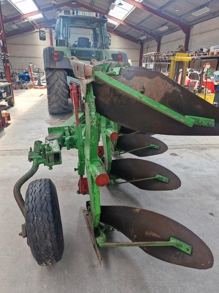 Charrue 5 corps Non stop, Articles professionnels, Agriculture | Outils, Enlèvement ou Envoi