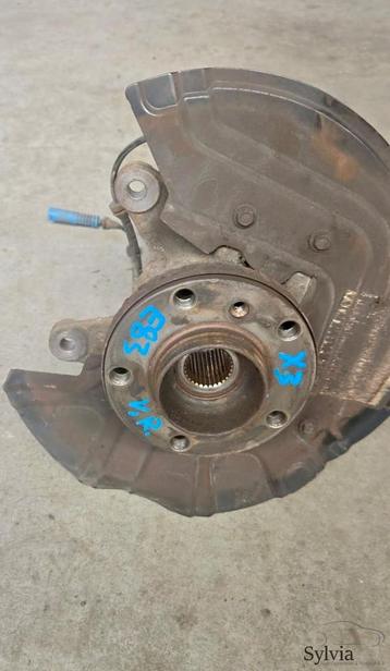 Fusee met draagarm rechtsvoor BMW X3 serie E83 + LCI 3121341 beschikbaar voor biedingen