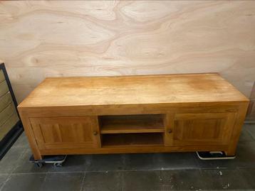Teak TV meubel beschikbaar voor biedingen