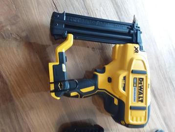 Dewalt Minibrad Tracker 18 GA, Enlèvement, Comme neuf