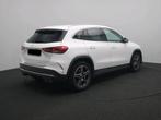 Mercedes-Benz GLA 200 AMG Line + LED + PARKEERSENSOREN + CAM, Auto's, Traction-control, Stof, 4 cilinders, Wit