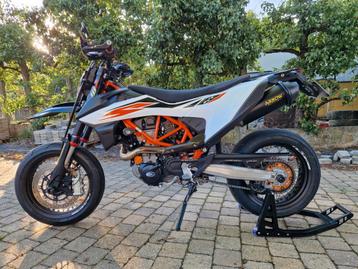 Ktm 690 smc-R 2021 10800km als nieuw! Laatste week! beschikbaar voor biedingen
