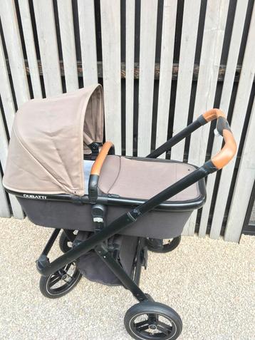 De Dubatti kinderwagen beschikbaar voor biedingen