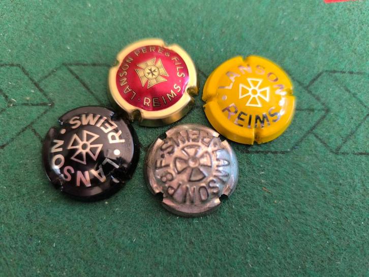 Lotje van 4 oude Lanson capsules, Verzamelen, Overige Verzamelen, Zo goed als nieuw, Ophalen of Verzenden