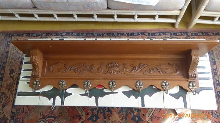 massief houten wandkapstok met 7 versierde haakjes, Huis en Inrichting, Woonaccessoires | Kapstokken, Zo goed als nieuw, Wandkapstok