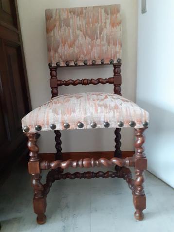 Antieke „Henri II” stoelen - twee. beschikbaar voor biedingen