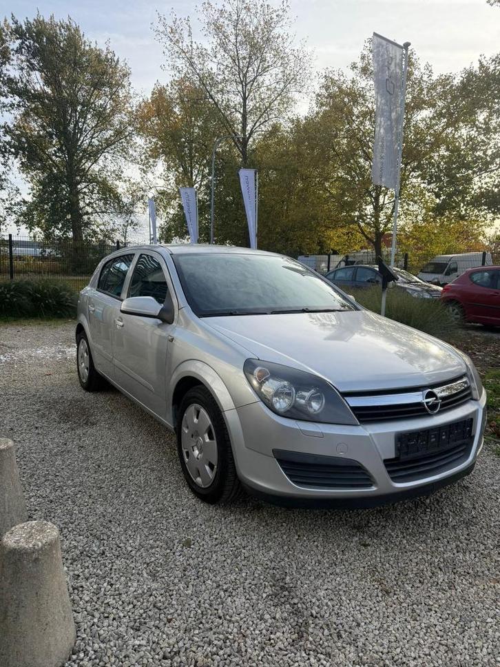 Opel Astra Benzine gekeurd garantie, Auto's, Opel, Bedrijf, Te koop, Astra, ABS, Benzine, Euro 4, 4 deurs, Handgeschakeld, Zilver of Grijs