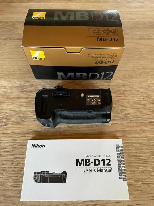 Poignée Nikon MB - D12 pour nikon D800-D810, TV, Hi-fi & Vidéo, Appareils photo numériques, Comme neuf, Nikon, Enlèvement ou Envoi