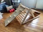Aire de jeu Montessori Triangle et Arche/Bascule de Pikler, Enfants & Bébés, Jouets | Extérieur | Aires de jeux, Enlèvement, Comme neuf