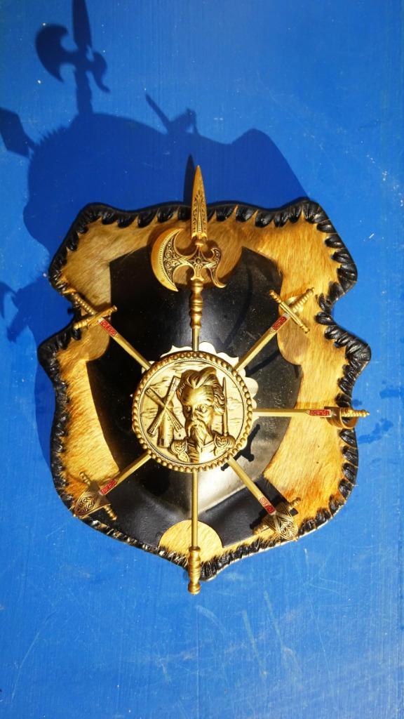 Bouclier / Crest espagnol de Don Quichotte, Collections, Objets militaires | Général, Autres, Envoi