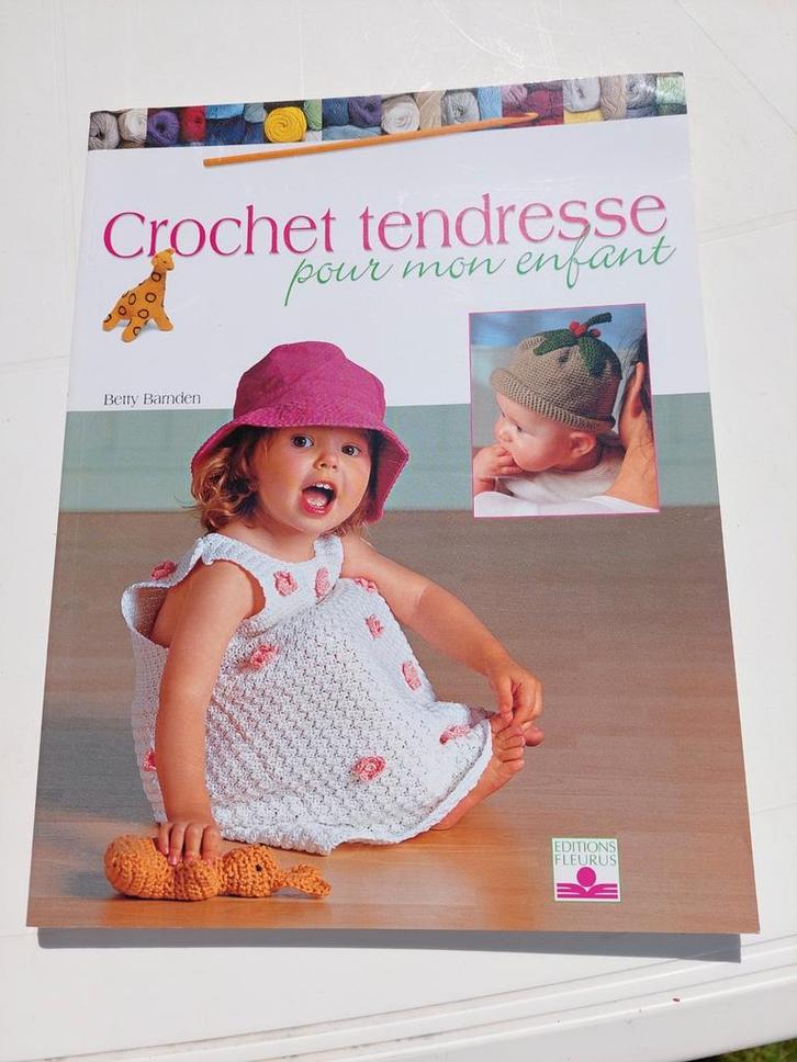 GEHAAKTE TEDERHEID VOOR MIJN KIND.door Betty Barnden, Hobby en Vrije tijd, Breien en Haken, Zo goed als nieuw, Haken, Patroon of Boek