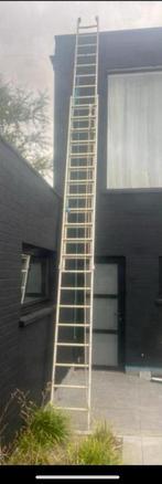 Uitschuifbare ladder 10 m, Doe-het-zelf en Bouw, Ladders en Trappen, Ophalen, Zo goed als nieuw, Ladder