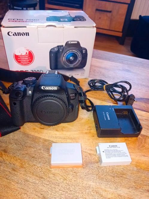 Als nieuwe Canon 700D, met maar 6221 clicks!, Audio, Tv en Foto, Fotocamera's Digitaal, Zo goed als nieuw, Canon, Ophalen of Verzenden