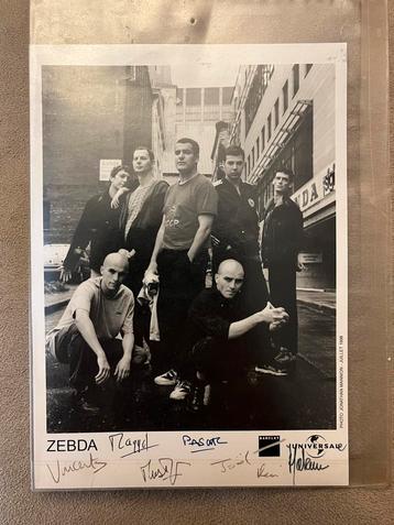 Foto gesigneerd door de leden van de band Zebda - 1998