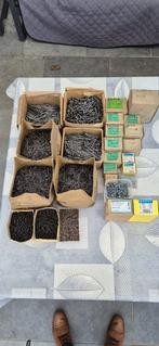 Gros restes de clous et de vis - matériel de montage, Enlèvement, Comme neuf, 50 à 100 mm, Clous