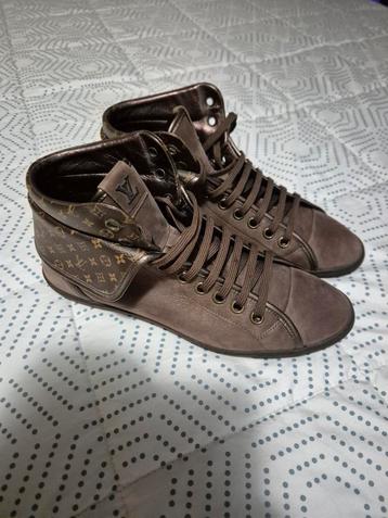LOUIS VUITTON Sneakers Brea Fold Over Monogram Canvas Bruin beschikbaar voor biedingen