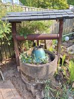 Stone well with an iron bell, Tuin en Terras, Ophalen, Gebruikt, Beton, Overige typen