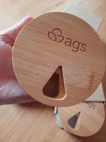Bamboe organiser / pillendoos  beschikbaar voor biedingen