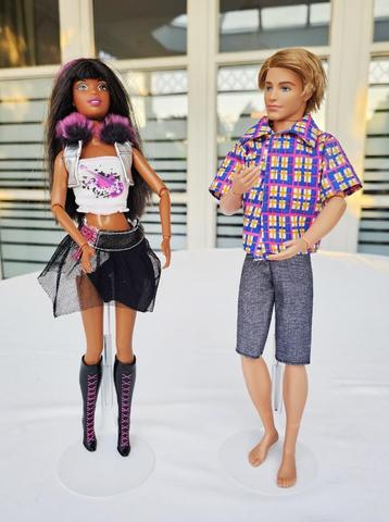 2 Poppen – 30 cm – merk Barbie Mattel 