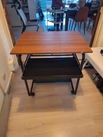 Bureau/ tekentafel, Ophalen